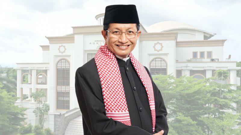 Teaching Isn’t For Those Who Want Money, Says Indonesian Minister After Viral Video