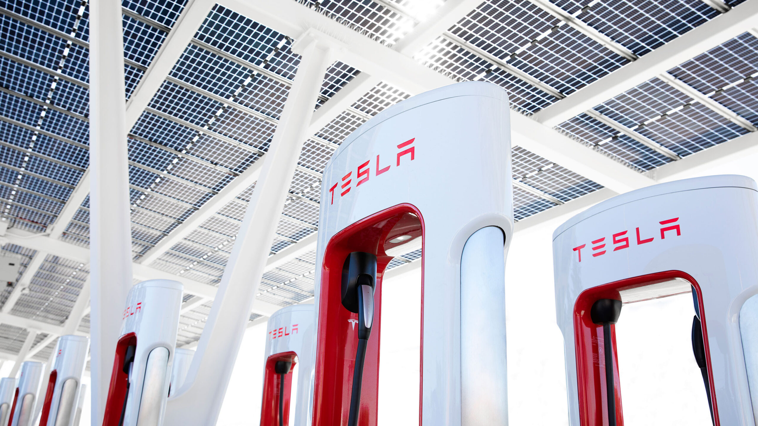 Tesla supercharger network