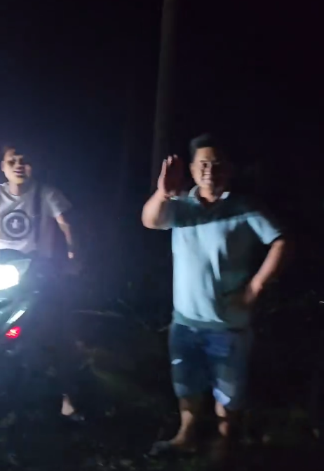 The chinese local waving to them