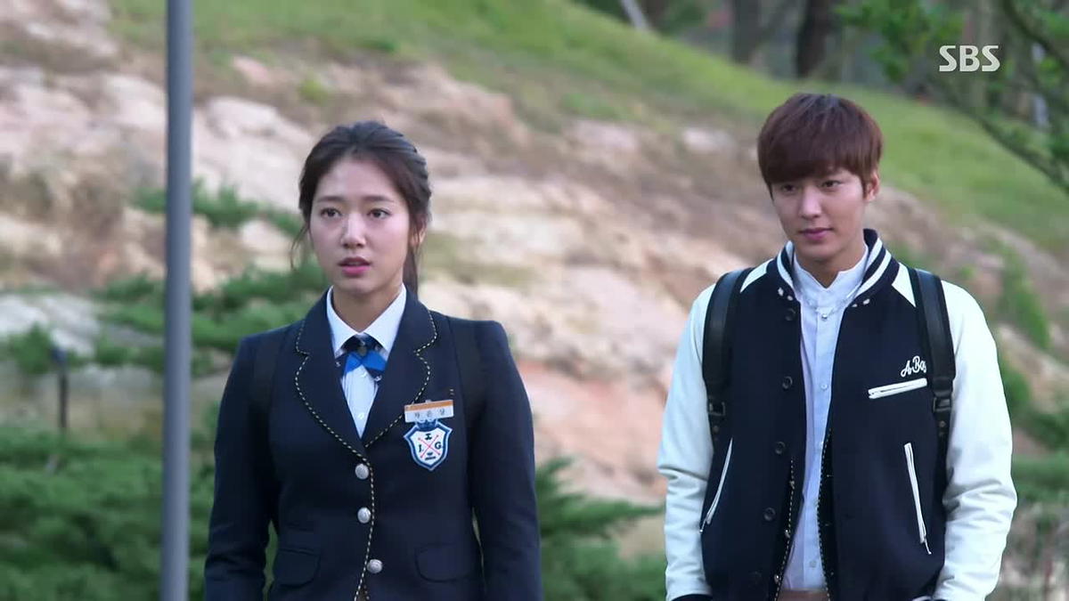 THE HEIRS DRAMA SCENE