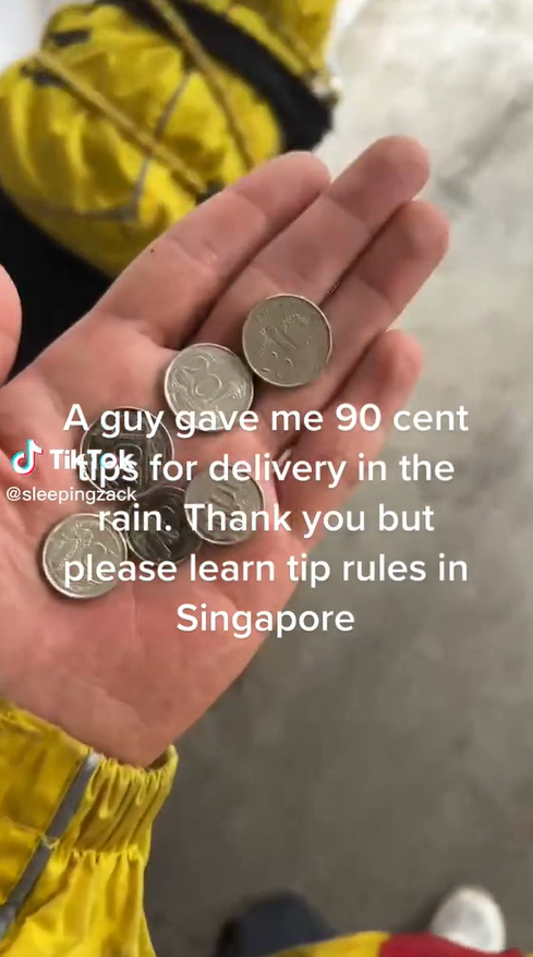 S'porean delivery rider shows rm2. 90 tip