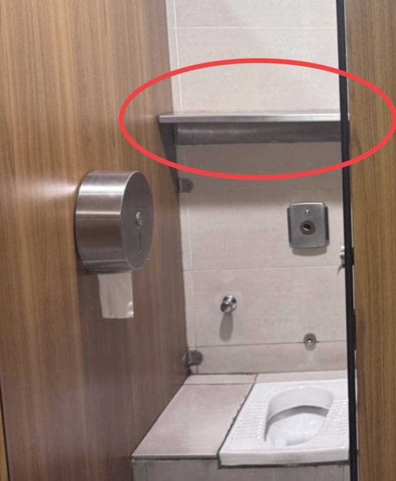 toilet inside suria klcc