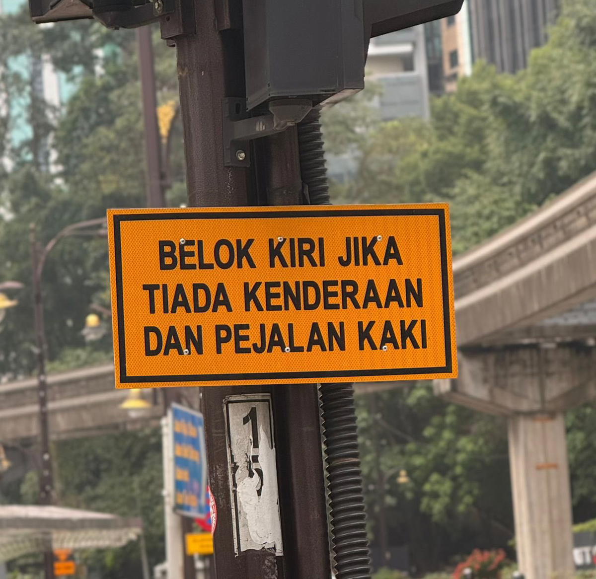 turn left if possible sign