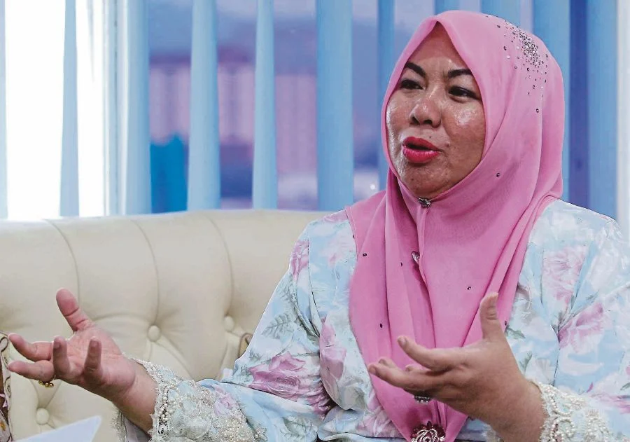 UMNO Pahang's Head of Information Dato’ Sri Hajah Shahaniza Shamsuddin