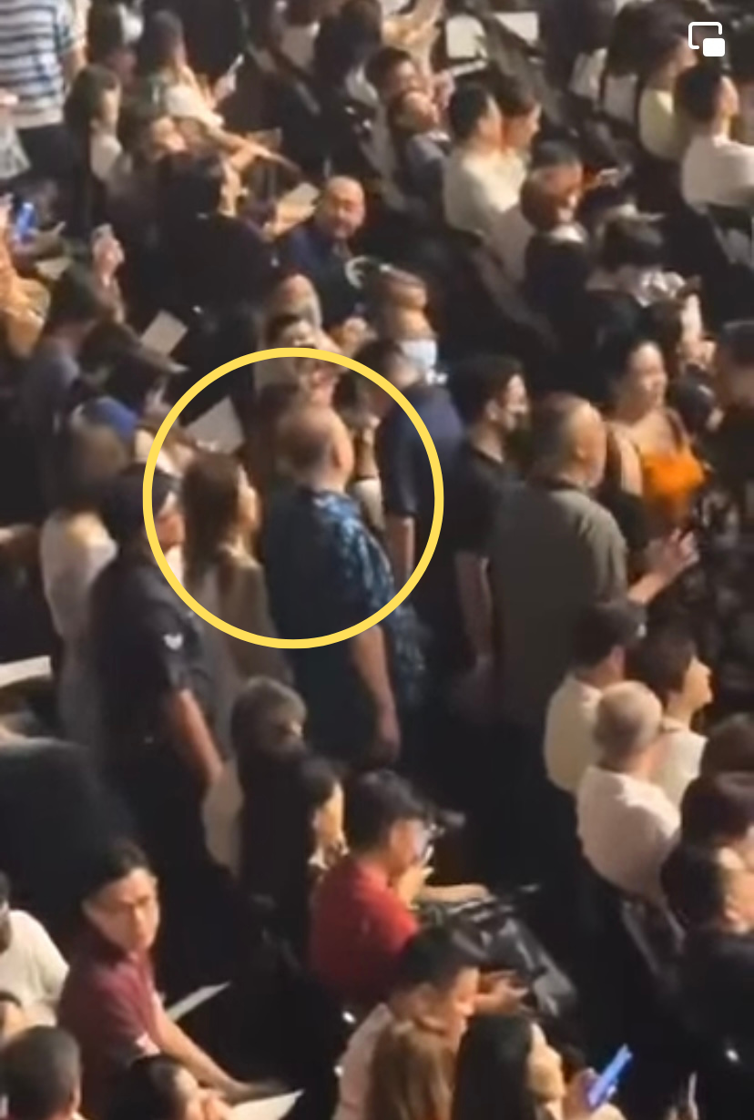 Wee ka siong spotted at jacky cheung's concert