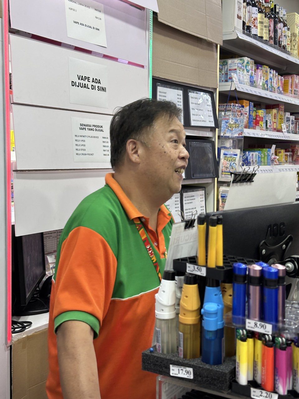 Vincent in the counter