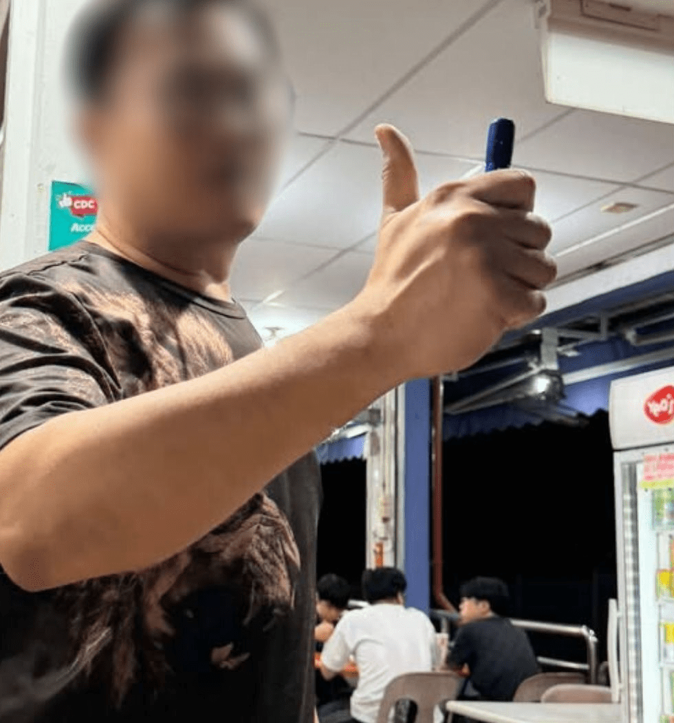 Water bottle barred in SG (1)