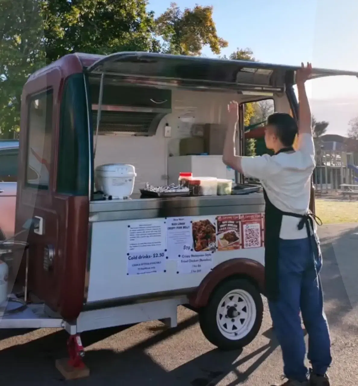 Wei Hong setting up his Nasi Lemak station
