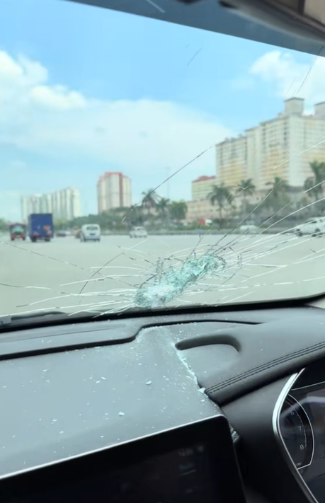 Windshield crack