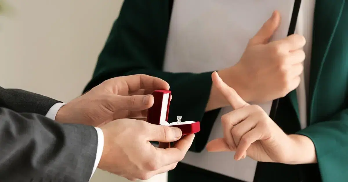 woman rejecting marriage proposal