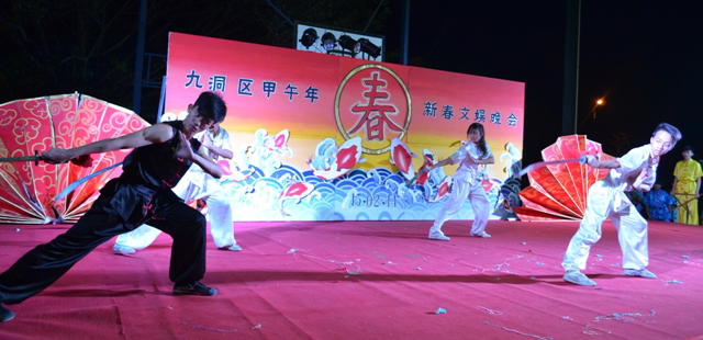 5 performances malaysian viewers will never get tired of at chinese cultural nights | weirdkaya