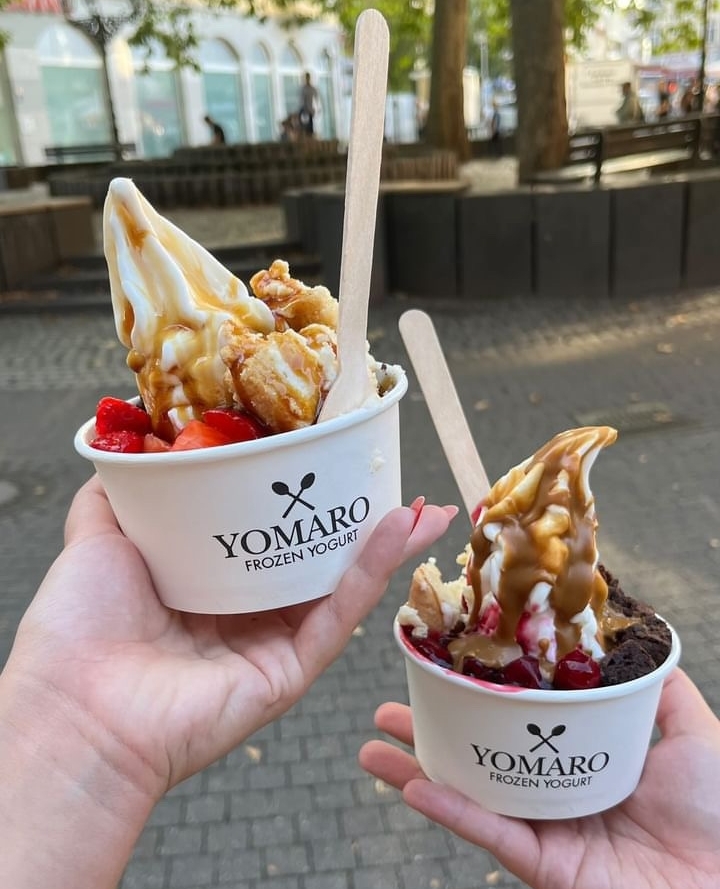 Is the new yomaro frozen yoghurt better than llaollao? I tried it and here are my thoughts | weirdkaya