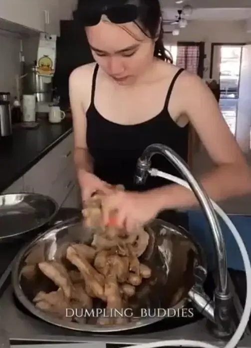 Yuwei dumpling business (6)
